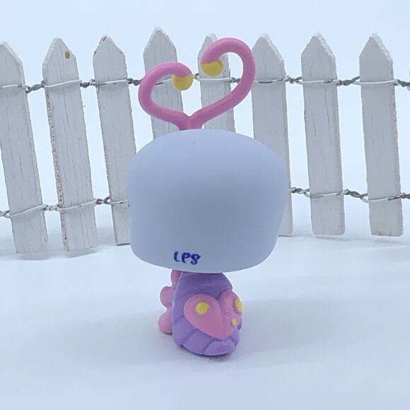 LPS Lovebug #1405 Valentine’s Day Cute Littlest Pet Shop Bug Pink/Purple - Picture 2 of 4